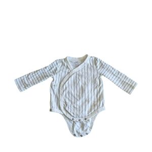 Pehr 0-3 month gray striped wrap onesie + hat